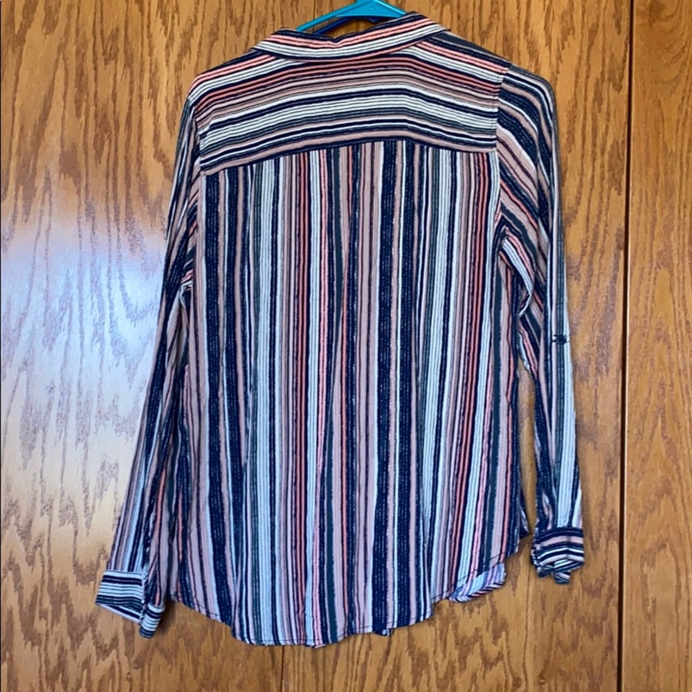 Striped button down! - Picture 4 of 5